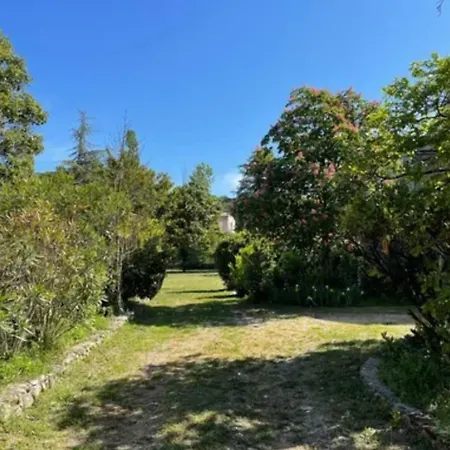 Beau Duplex De 90m2 Avec Jardin Clos De 2000m2